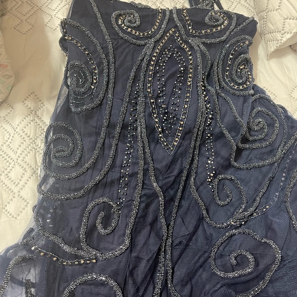 Long beat dress , beautiful as you can see - Picture 5 of 5